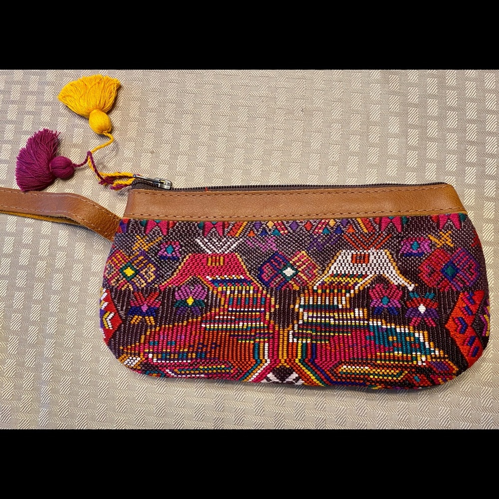 (EUC) Nena&Co Bird Clutch